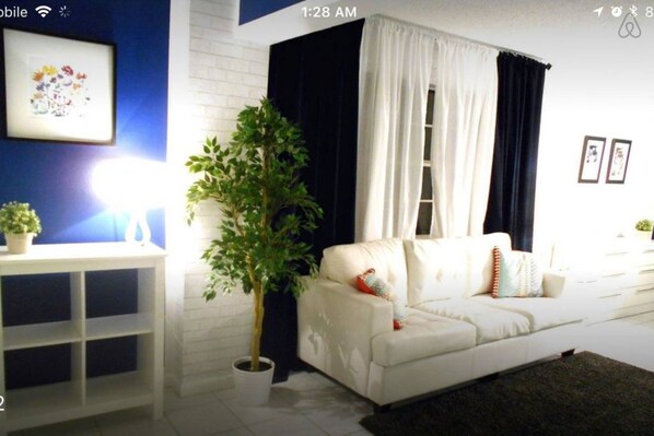 Apartment, 1 Queen Bed with Sofa bed, Non Smoking | Living room | LCD TV