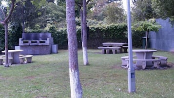 Área de parrilladas y picnic