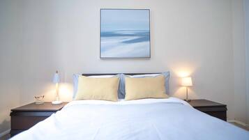 Apartment, 2 Double Beds, Non Smoking | 2 bedrooms, desk, iron/ironing board, free WiFi