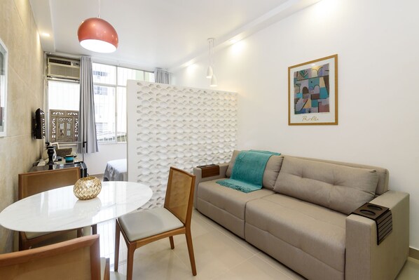 Apartment, Non Smoking | Living room | LED TV - Omar do Rio - Apartamento VP111 (Rio de Janeiro)