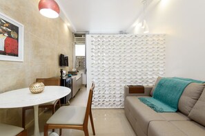 Apartment, Non Smoking | Living room
