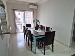 Standard Apartment, Multiple Beds, Smoking | Living area