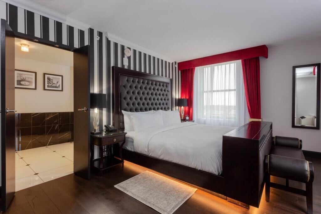 Egyptian cotton sheets, premium bedding, pillowtop beds, in-room safe