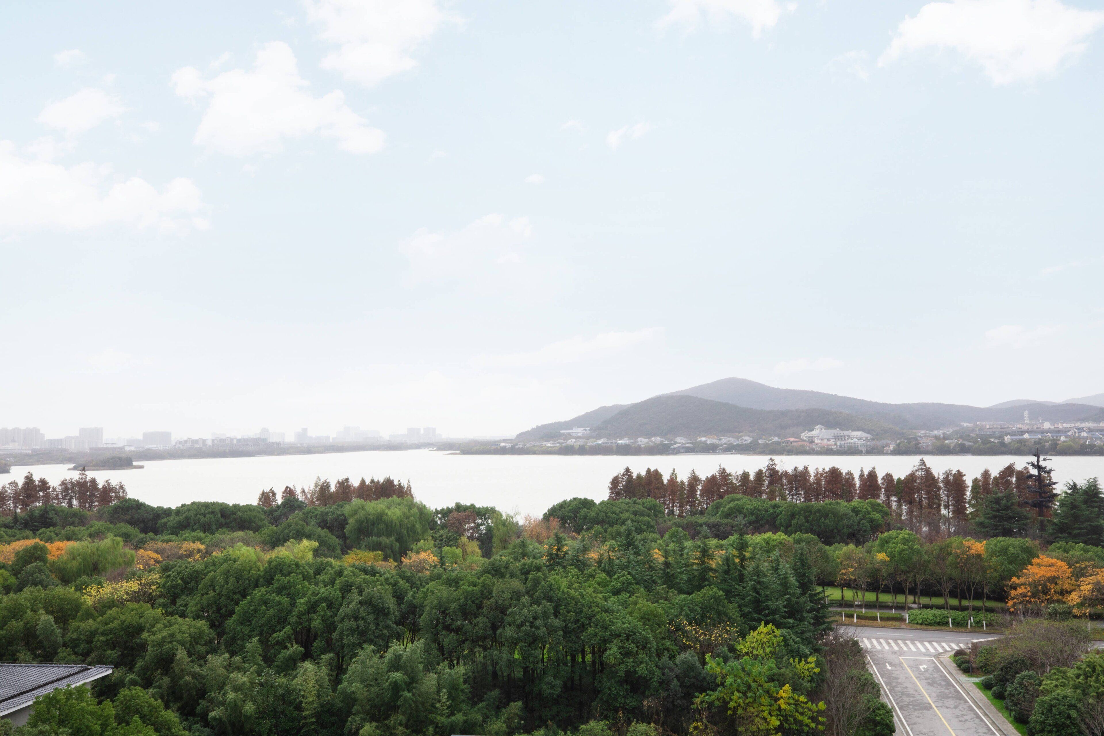 pillow-top beds, minibar, in-room safe, desk