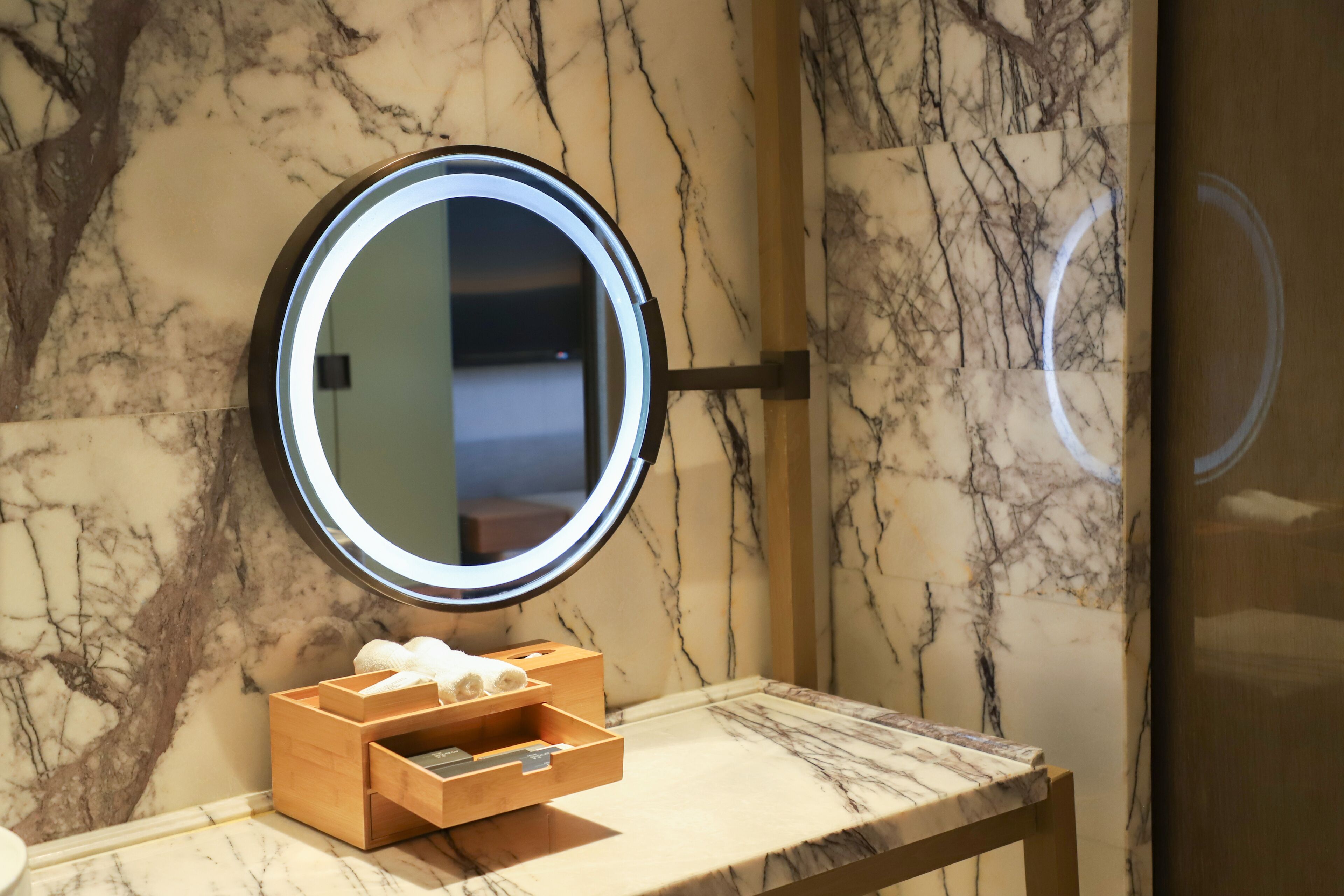 pillow-top beds, minibar, in-room safe, desk