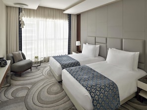 Penthouse, Multiple Beds