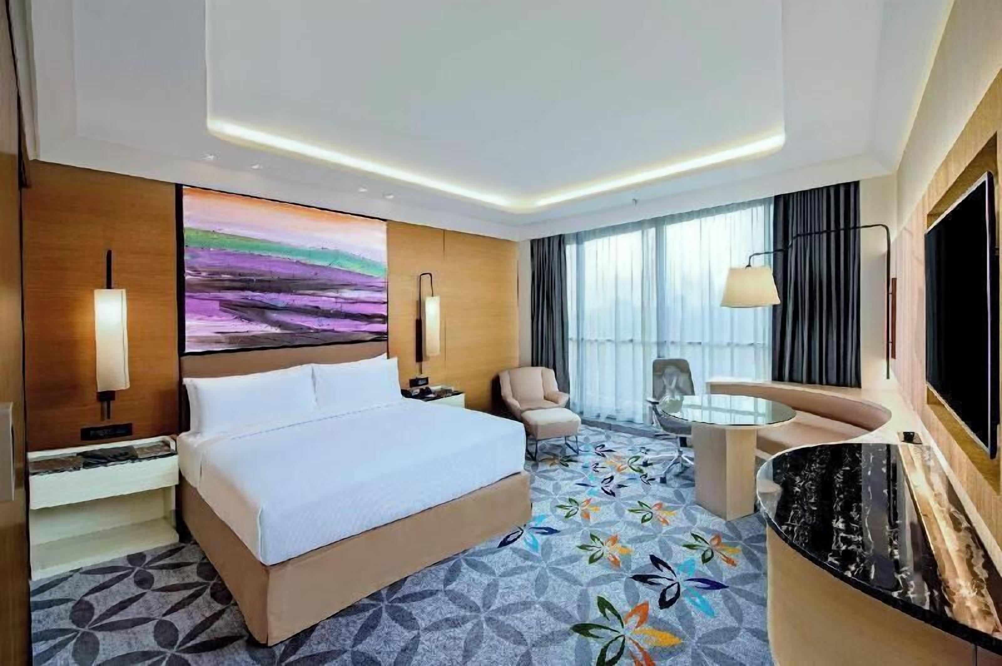 Ropa de cama de alta calidad, camas con efecto memoria y minibar 