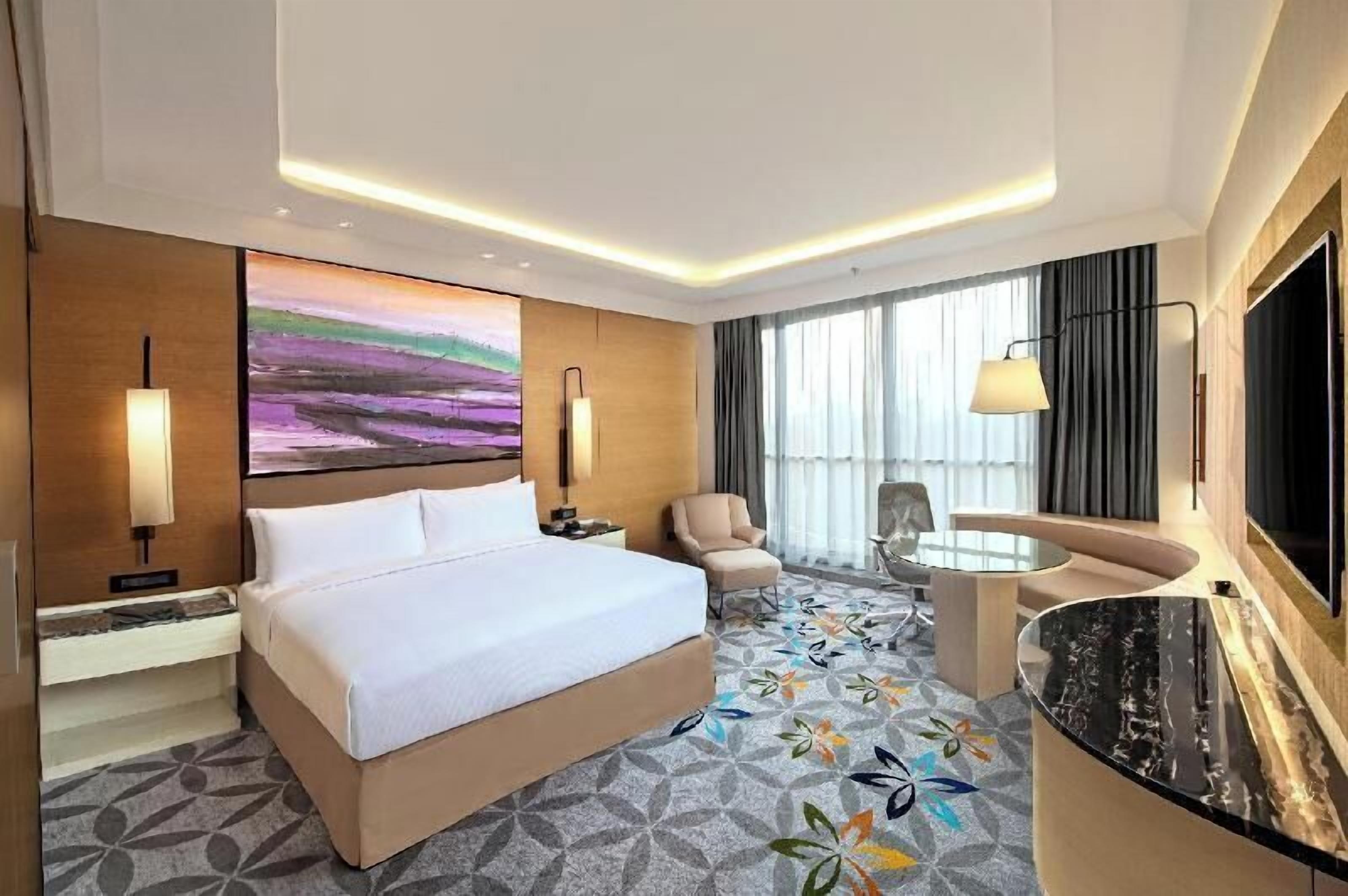 Ropa de cama de alta calidad, camas con efecto memoria y minibar 