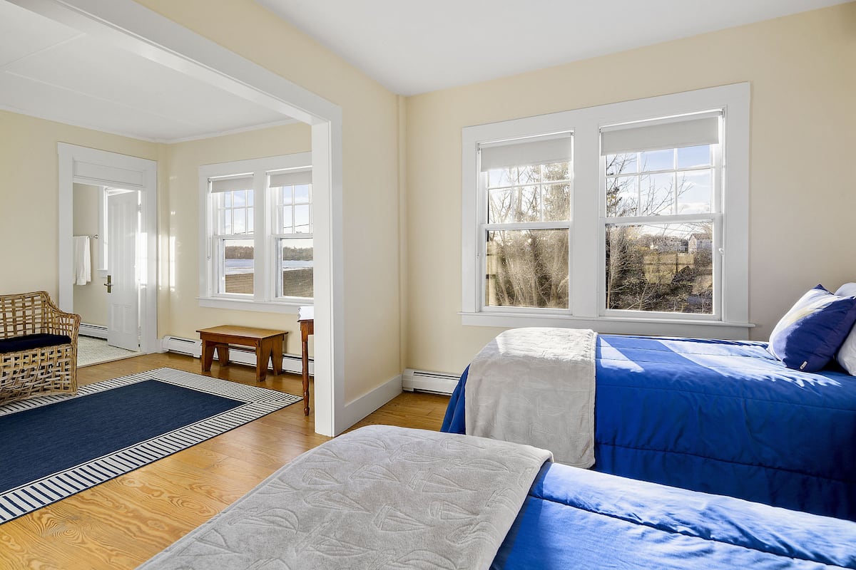 inner harbor view suite (4) | 1 bedroom, hypo-allergenic bedding, individually decorated