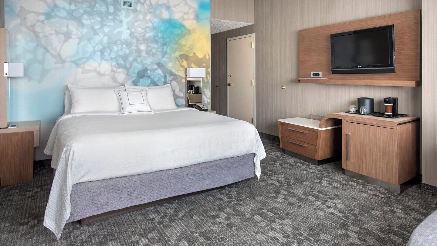 hypo-allergenic bedding, in-room safe, individually decorated