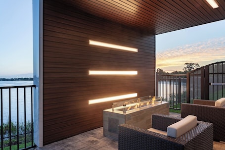 ์๋ฐ ์์ค ๋ด ํธ์ ์์ค/์๋น์ค