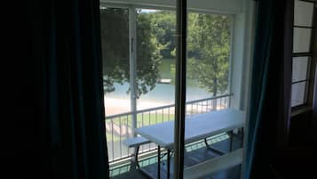 Condo, 3 Bedrooms, Kitchen, Lake View | Balcony view