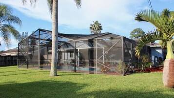 Bagian depan properti