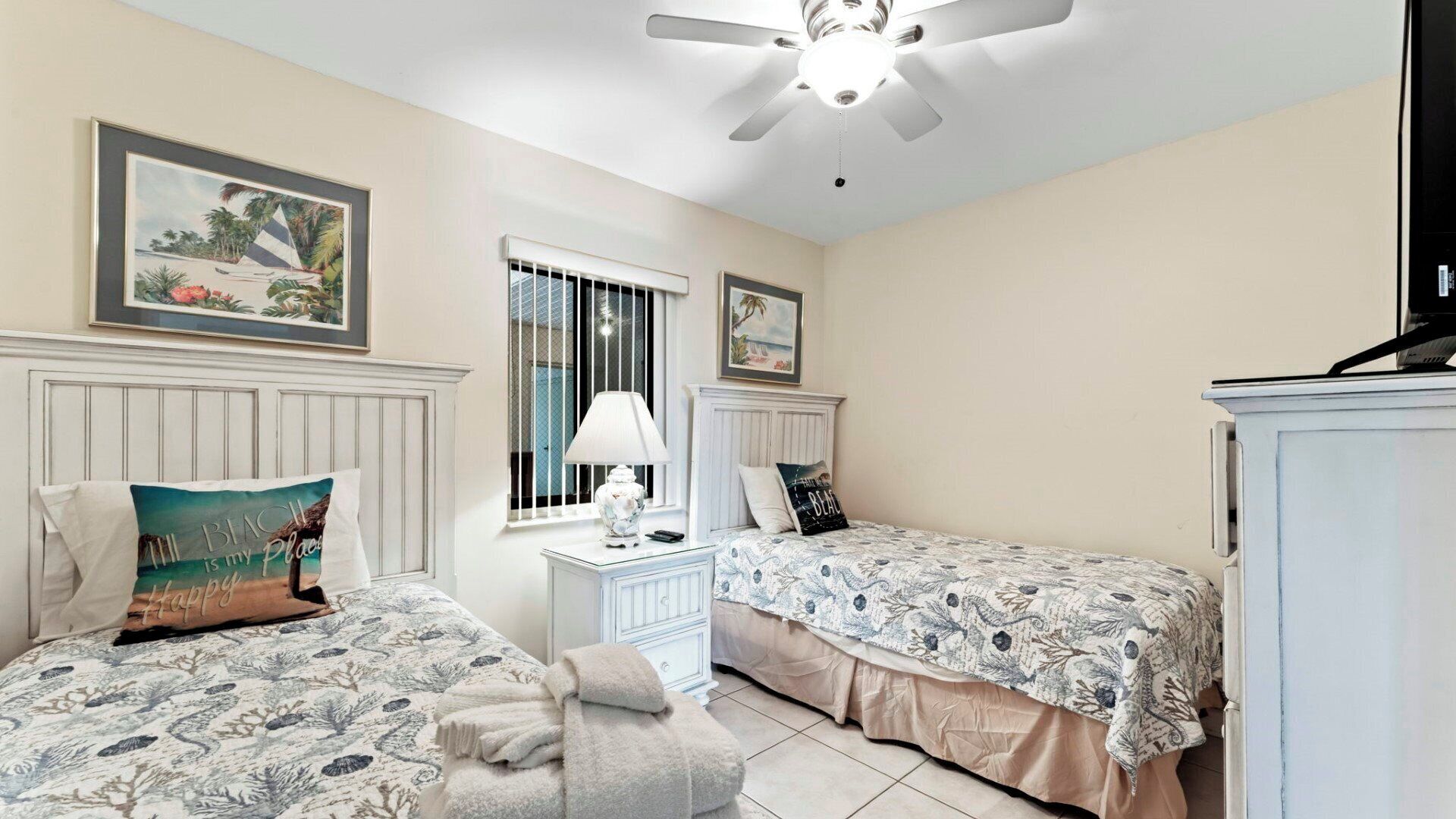 2 bedrooms, desk, iron/ironing board, travel crib