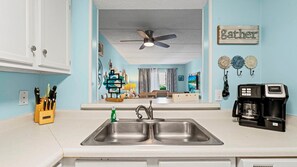 Unclassified image, 4 of 50, button