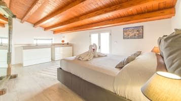 3 quartos, ferros/tĂĄbuas de passar roupa, Wi-Fi, roupa de cama