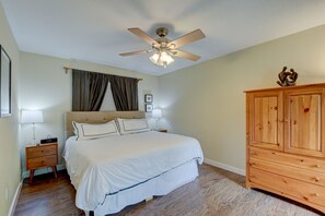 4 chambres, fer et planche Ă repasser, Wi-Fi, draps fournis