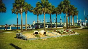 Property grounds - Poolside 2BR Condo in Oceanfront Resort - Sleeps 6, Steps to Beach (St. Augustine)