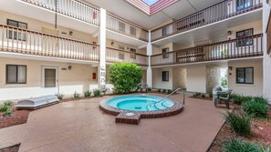 Uklassifisert bilde, 4 av 50, knapp