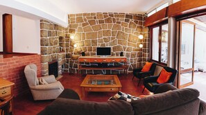 Unclassified image, 2 of 45, button - Vintage Beach and Golf Villa (Costa da Caparica)