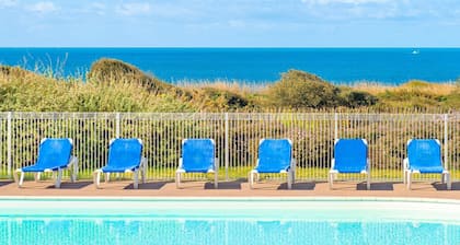 Appartement pour 6 avec Vue Mer | AccĂšs piscine + plage!