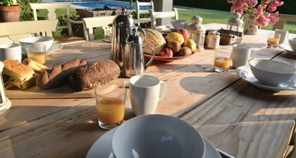 Villa italienne, piscine privée - vélo, randonnée, visites de vignobles, slow-food, spa et yoga