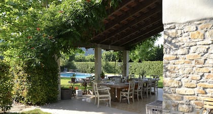 Italian villa, private pool - cycling, hiking, wine tours, slow-food, fast WiFi