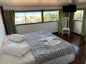Svit Comfort | Minibar, skrivbord, mörkläggningsgardiner och gratis wi-fi