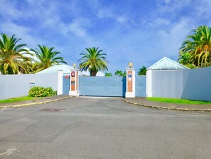 Property grounds - The Caribbean flower (Basse-Terre)