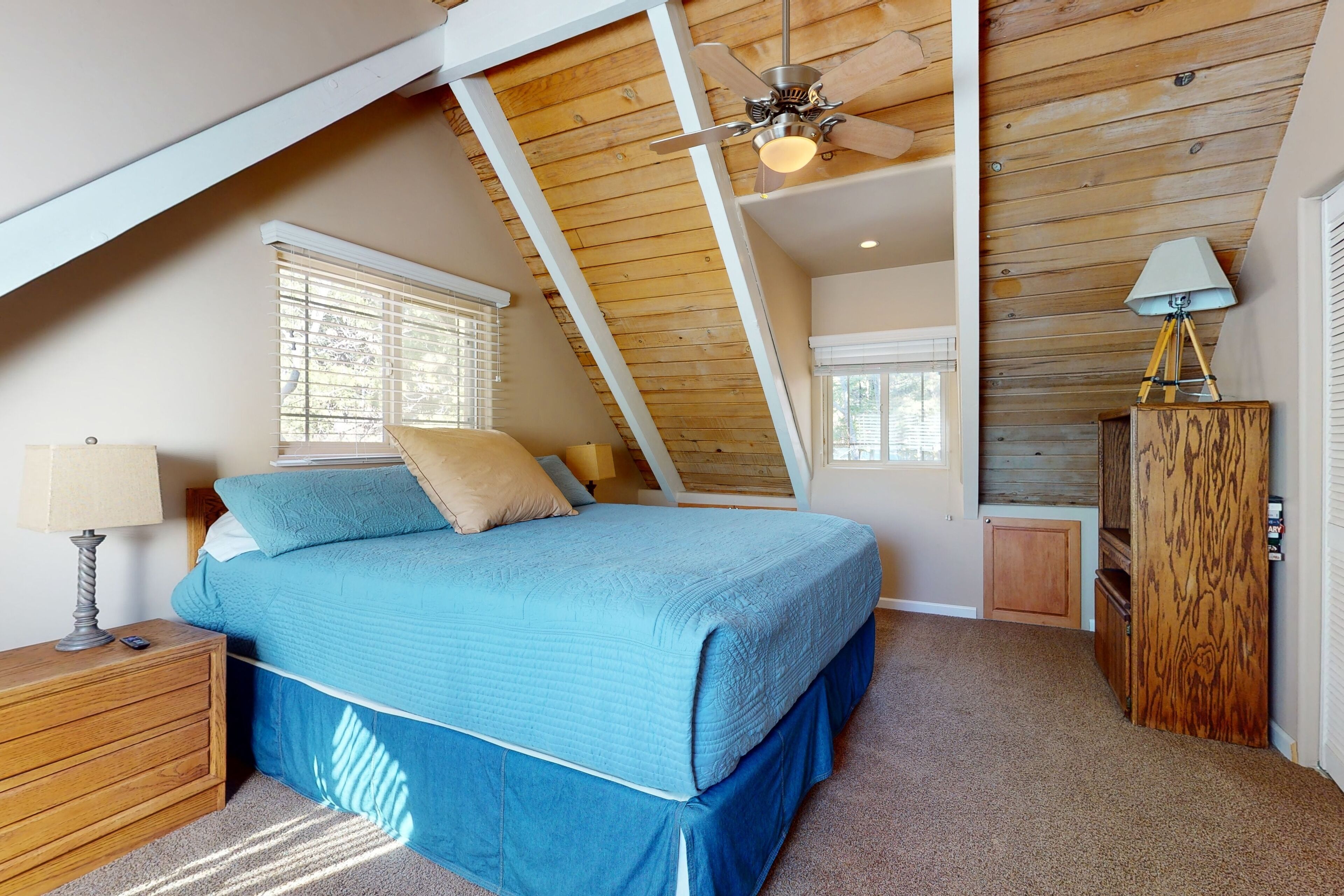 3 bedrooms, internet, bed sheets