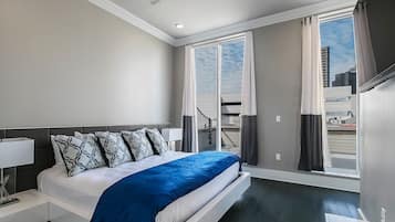 3 habitaciones, tabla de planchar con plancha, cuna de viaje y wifi