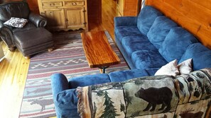 Fernseher, Kamin, DVD-Player, Tischfußball