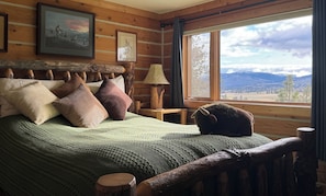 Deluxe Room, 1 Queen Bed, Mountain View