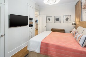 4 habitaciones, tabla de planchar con plancha y wifi gratis 