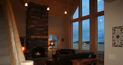 4 BR Mountain Getaway, Borders National Forest