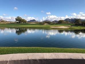 Golf - Grayhawk Retreat: 1700 sq. ft 2BR Luxe Townhome - Pool, HotTub & Mountain Views (Scottsdale)