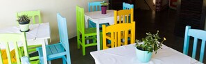 Desayuno buffet incluido todos los días 