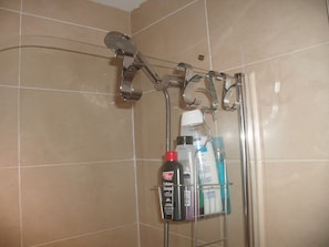 Apartment, 2 Bedrooms | Bathroom shower - Philadelphian (Belfast)