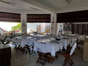 Tägliches inbegriffenes Frühstücksbuffet