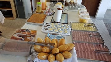 Desayuno buffet incluido todos los días
