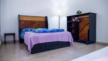 Standard Quadruple Room, Shared Bathroom | 1 bedroom, individually furnished, desk, laptop workspace