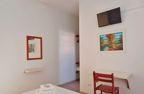 Free WiFi, bed sheets - Rial Hotel (Itanhaém)