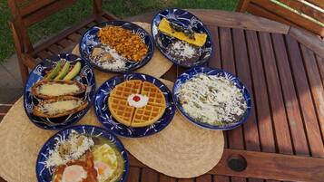 Tägliches inbegriffenes großes Frühstück