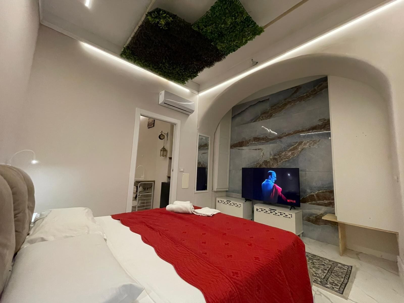 Luxury Suite | 1 bedroom, Frette Italian sheets, premium bedding, down comforters