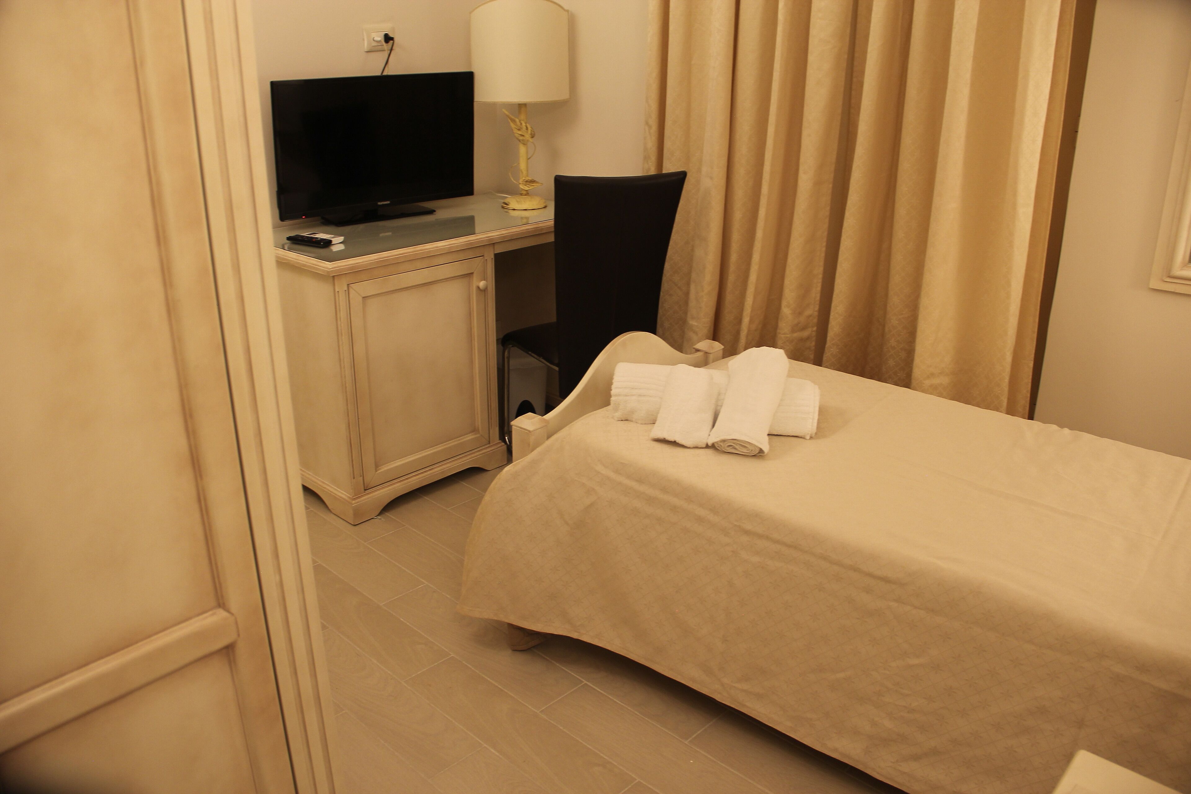 1 chambre, draps italiens Frette, literie de qualité supérieure