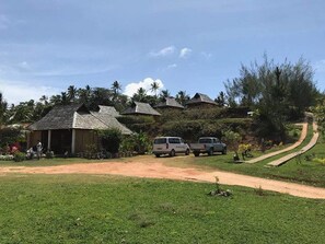 Front of property - Pension La Perruche Rouge (Rimatara Island)