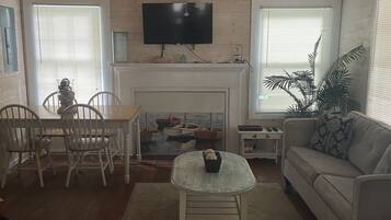 TV connectée, lecteur de DVD, vidéothèque