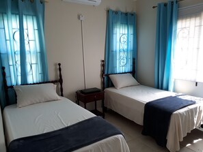 2 Schlafzimmer, Bügeleisen/Bügelbrett, Internetzugang, Bettwäsche