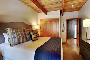 1 habitación, tabla de planchar con plancha, internet y ropa de cama 