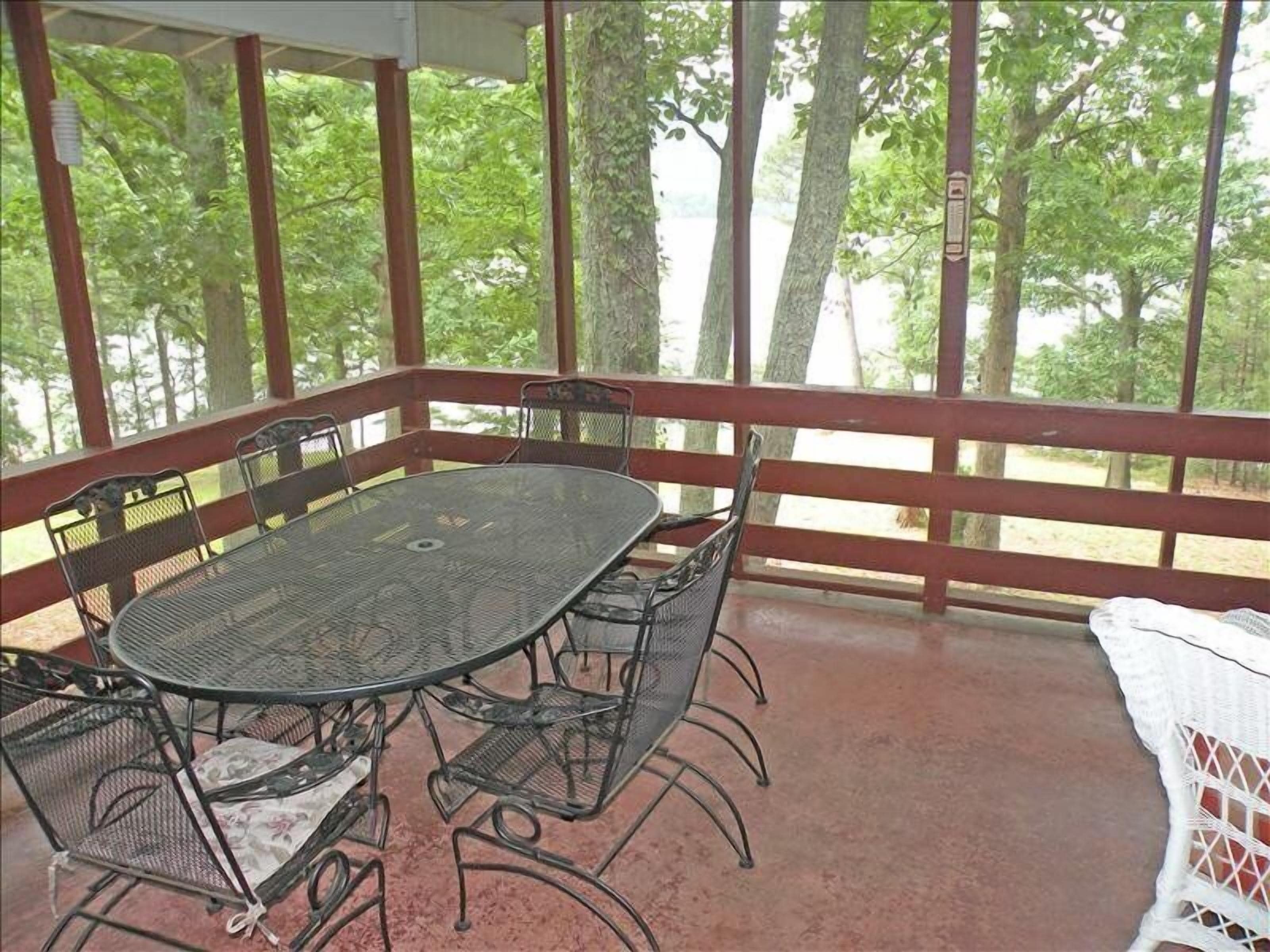 10 Smith Mountain Lake Rentals For Your Outdoor Getaway TravelAwaits